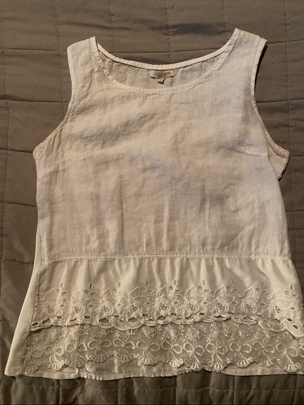 Lightweight White Linen Lace-Hem Sleeveless Top